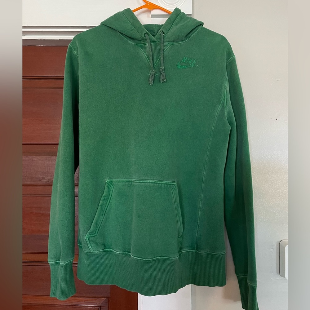 Nike pullover sweatshirt